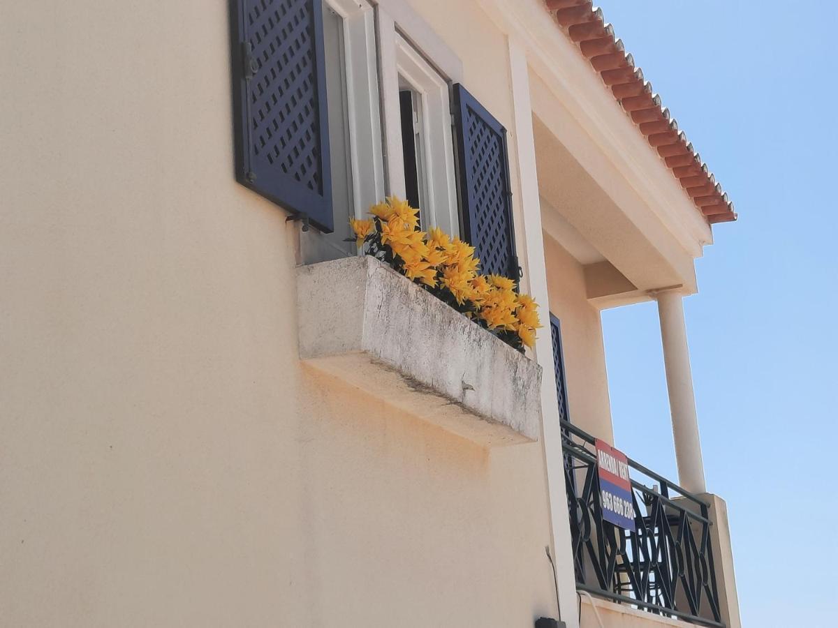 Beach And Mountain Apartment Lisboa / Sesimbra Ngoại thất bức ảnh